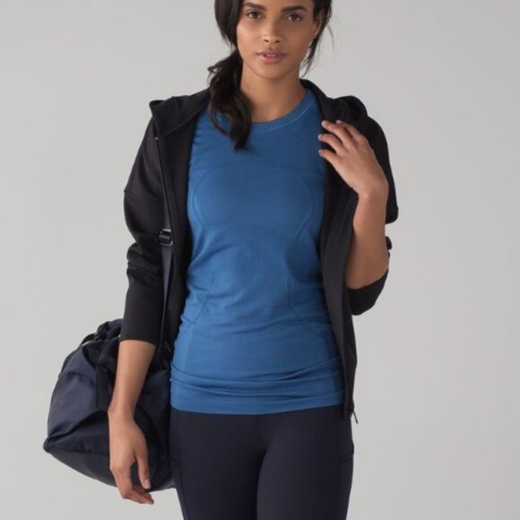 Lululemon Swiftly Tech Short Sleeve Crew Royal Blue Size 6 - Picture 3 of 6